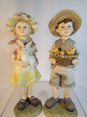 Boy And Girl Resin Figurines Country Chicks Bunny (O)